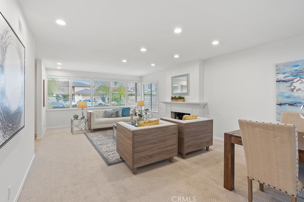 17 Butler St, Irvine CA  92612-2724 exterior