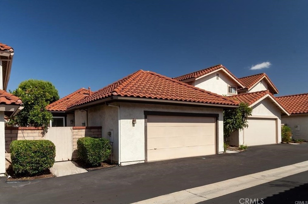 22 Lanciano, Irvine CA  92620-2533 exterior