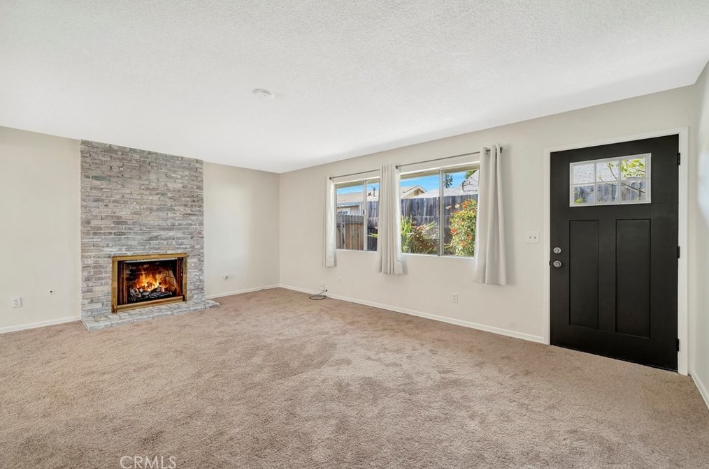 276 Costa Mesa St, Costa Mesa CA  92627-2230 exterior