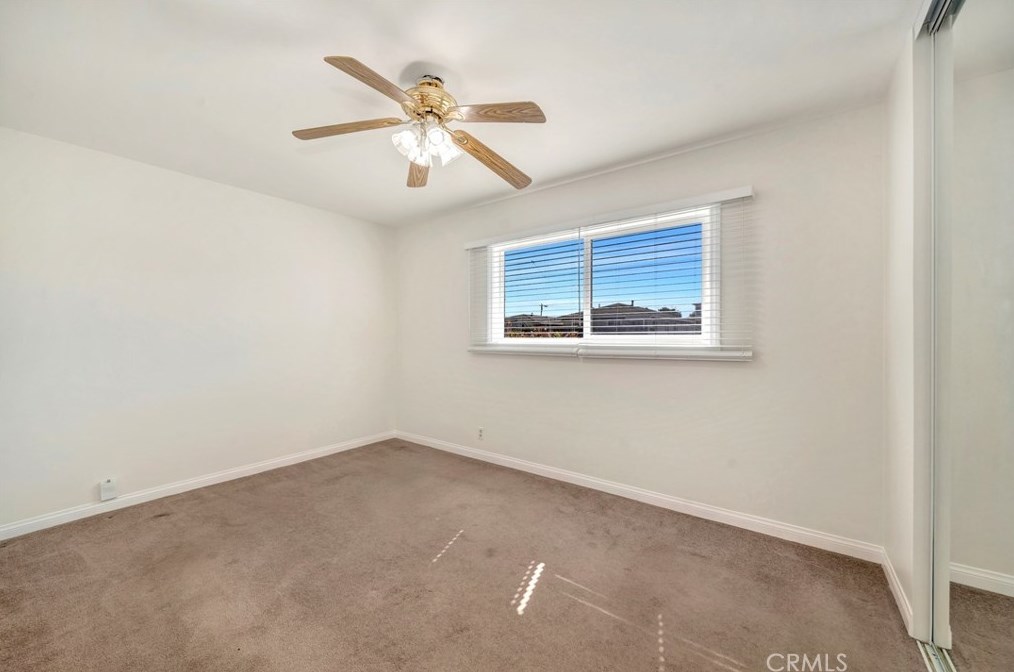 276 Costa Mesa St, Costa Mesa CA  92627-2230 exterior