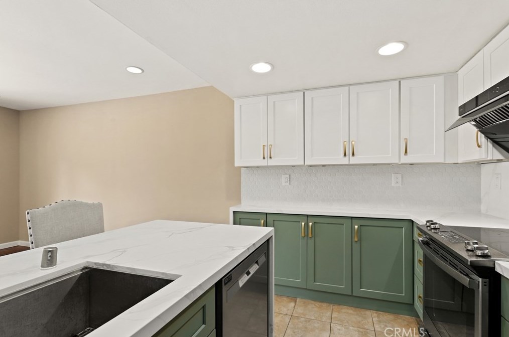 4361 Larwin Ave, Cypress CA  90630-4151 exterior