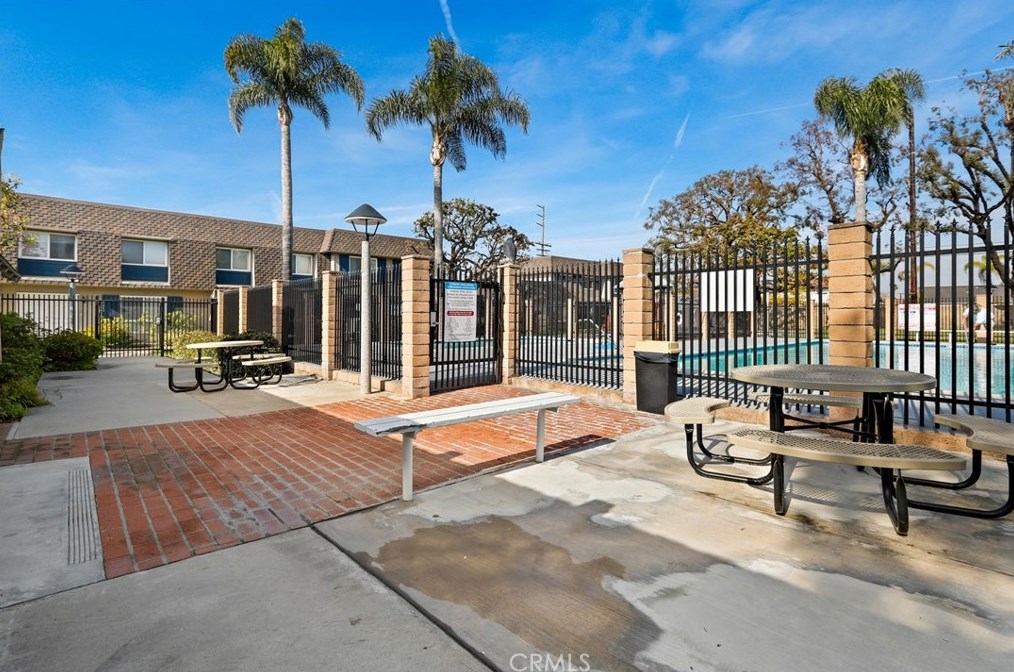 4361 Larwin Ave, Cypress CA  90630-4151 exterior