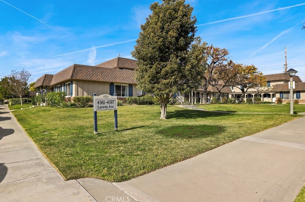 4361 Larwin Ave, Cypress CA  90630-4151 exterior