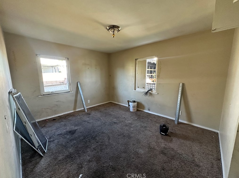 240 Wilart Pl, Pomona CA  91768-1752 exterior