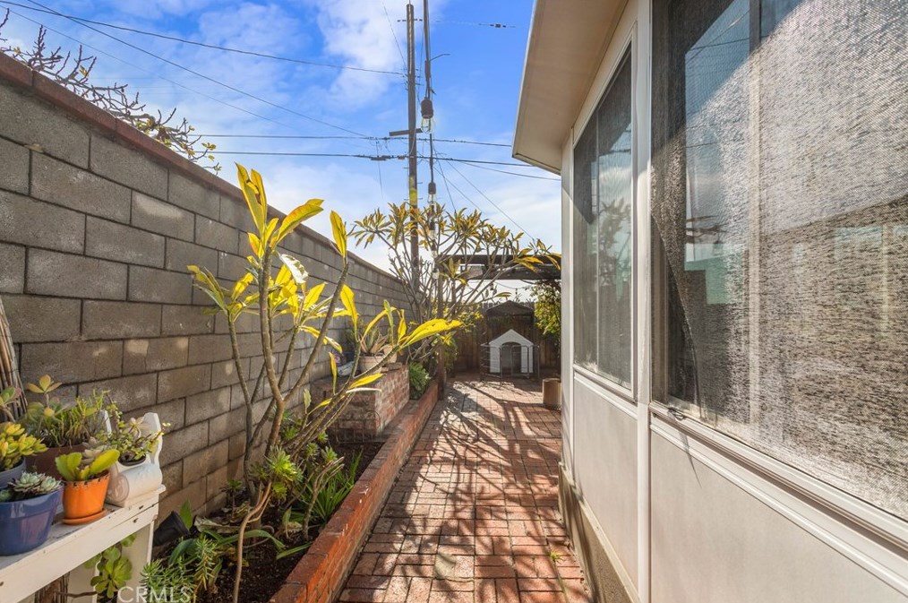 328 Gleason St, Monterey Park CA  91754-7110 exterior