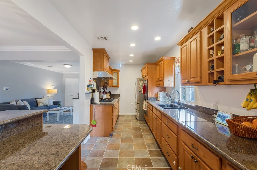 328 Gleason St, Monterey Park CA  91754-7110 exterior