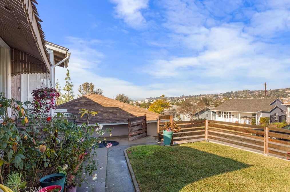 328 Gleason St, Monterey Park CA  91754-7110 exterior