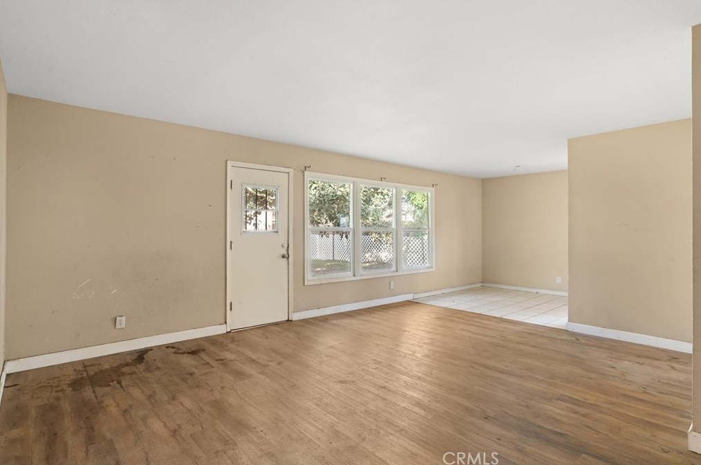 218 Mtn Vw St, Santa Ana CA 92703-4021 exterior