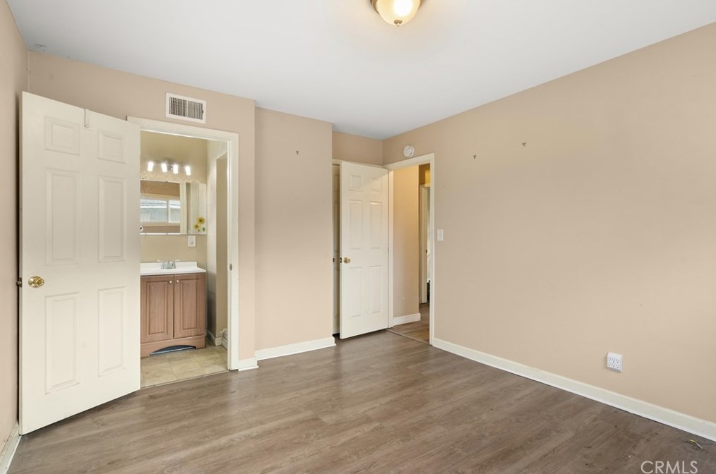 218 Mtn Vw St, Santa Ana CA 92703-4021 exterior