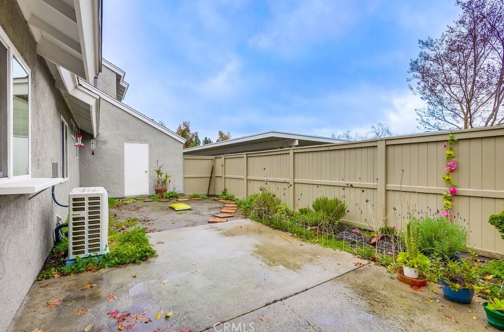 54 Eagle Run, Irvine CA  92614-7934 exterior