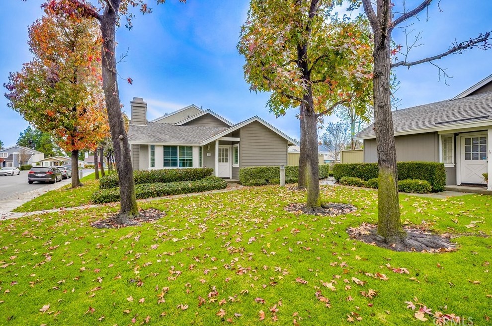 54 Eagle Run, Irvine CA  92614-7934 exterior