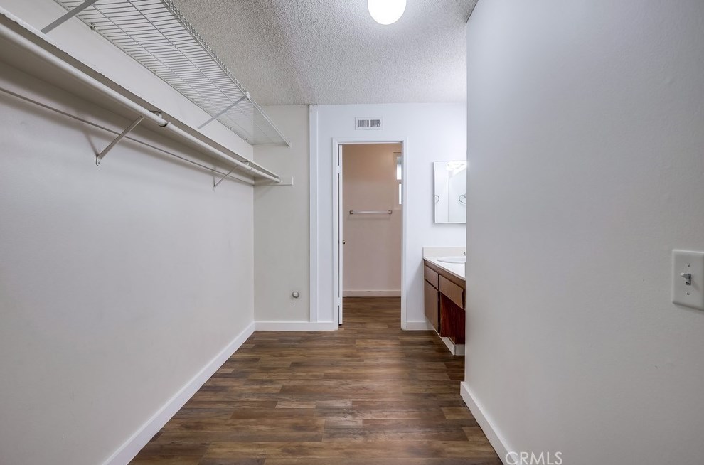 54 Eagle Run, Irvine CA  92614-7934 exterior