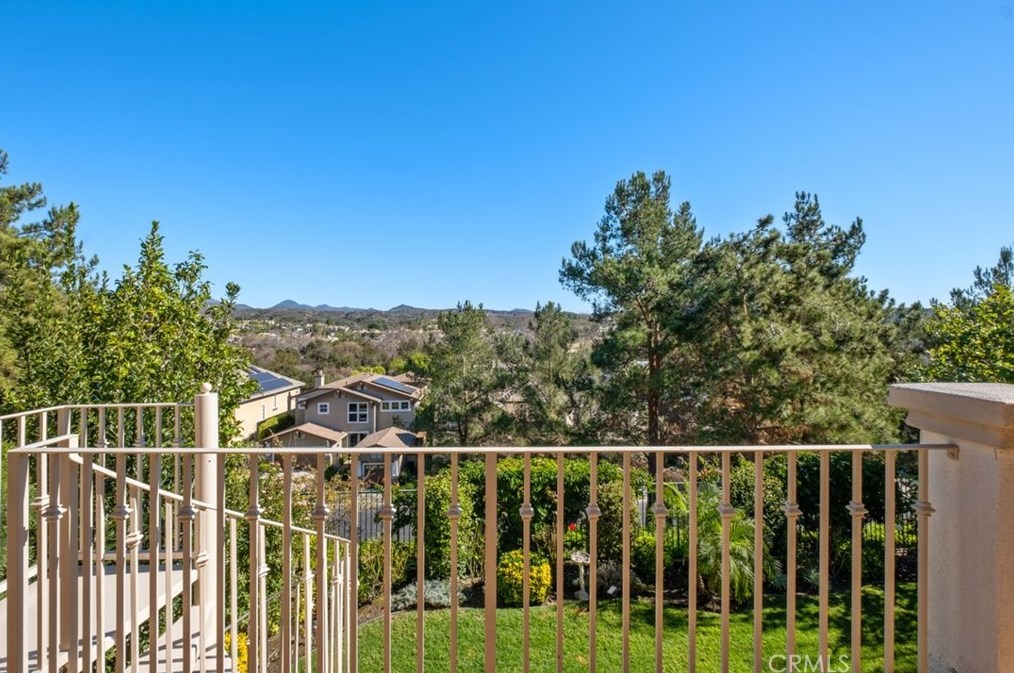 18 Prestwick Ct, Trabuco Canyon CA  92679-5001 exterior