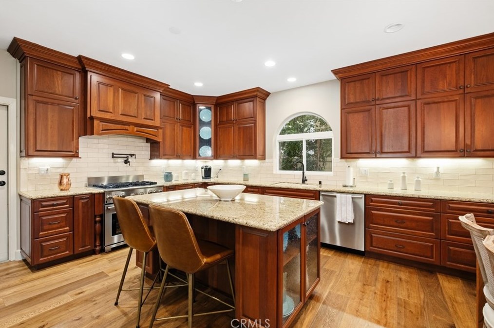 18 Prestwick Ct, Trabuco Canyon CA  92679-5001 exterior