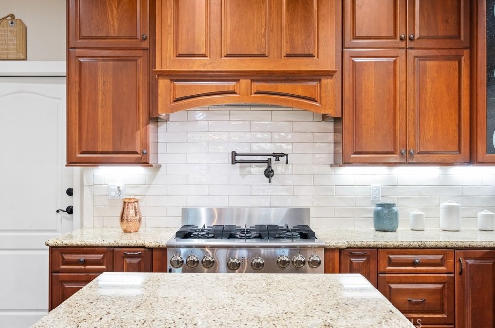 18 Prestwick Ct, Trabuco Canyon CA  92679-5001 exterior