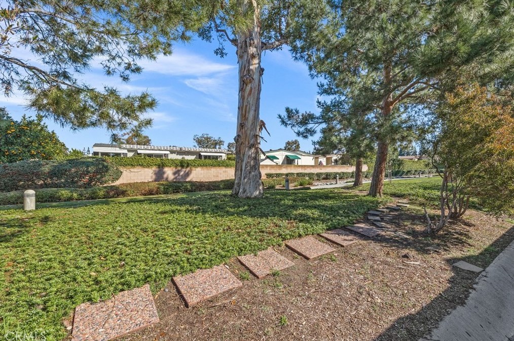 12 Cape Cod, Irvine CA  92620-2711 exterior