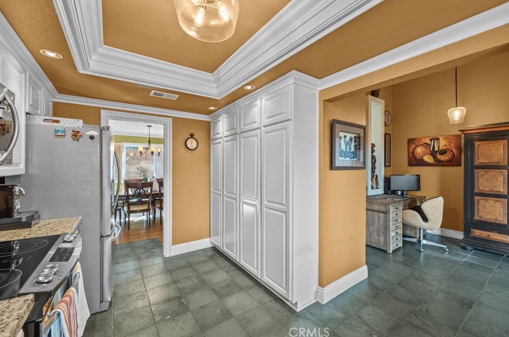 12 Cape Cod, Irvine CA  92620-2711 exterior