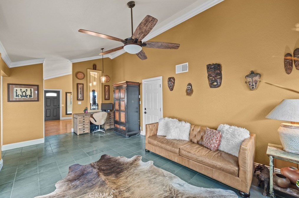 12 Cape Cod, Irvine CA  92620-2711 exterior