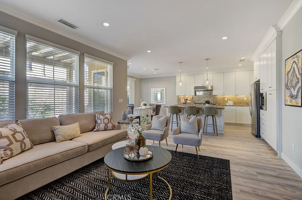 107 Rodeo, Irvine CA  92602 exterior