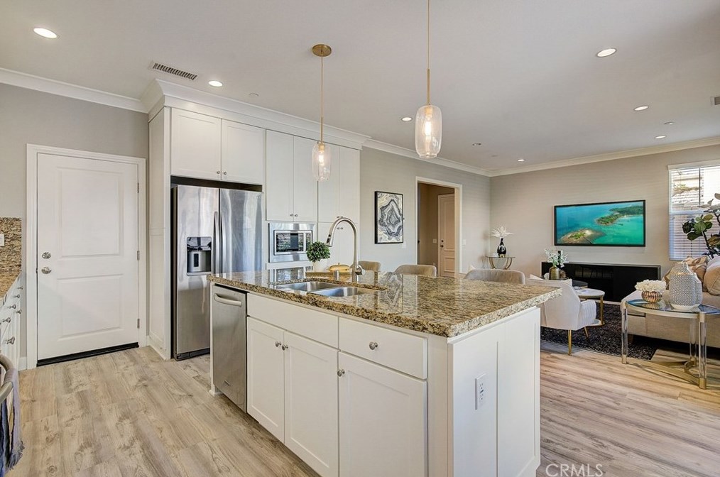 107 Rodeo, Irvine CA  92602 exterior