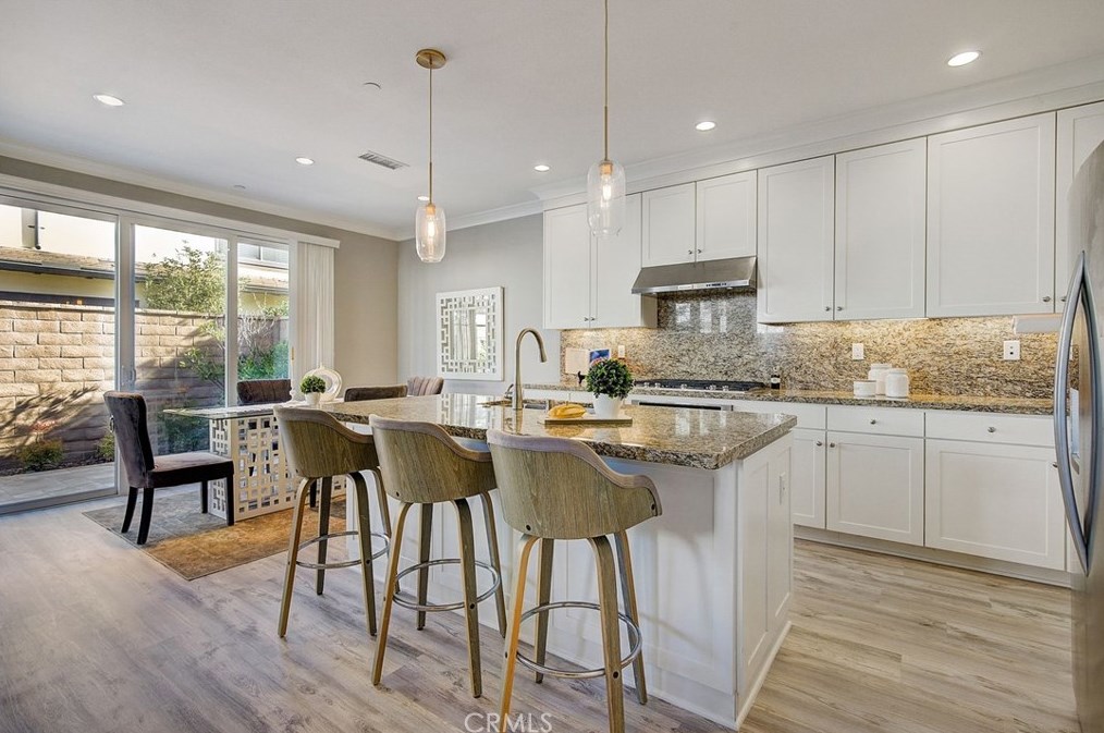 107 Rodeo, Irvine CA  92602 exterior