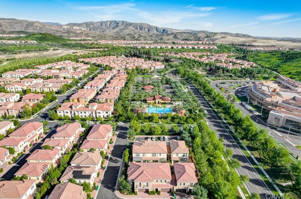 107 Rodeo, Irvine CA  92602 exterior