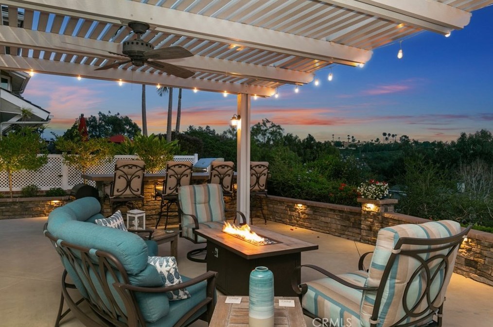 24252 Cherry Hills Pl, Laguna Beach CA  92677-2474 exterior