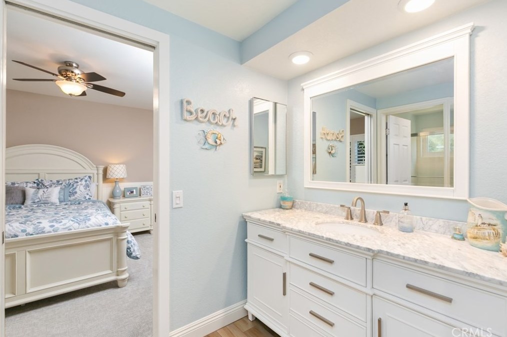 24252 Cherry Hills Pl, Laguna Beach CA  92677-2474 exterior