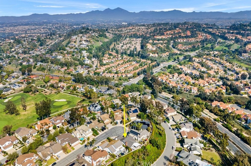 24252 Cherry Hills Pl, Laguna Beach CA  92677-2474 exterior