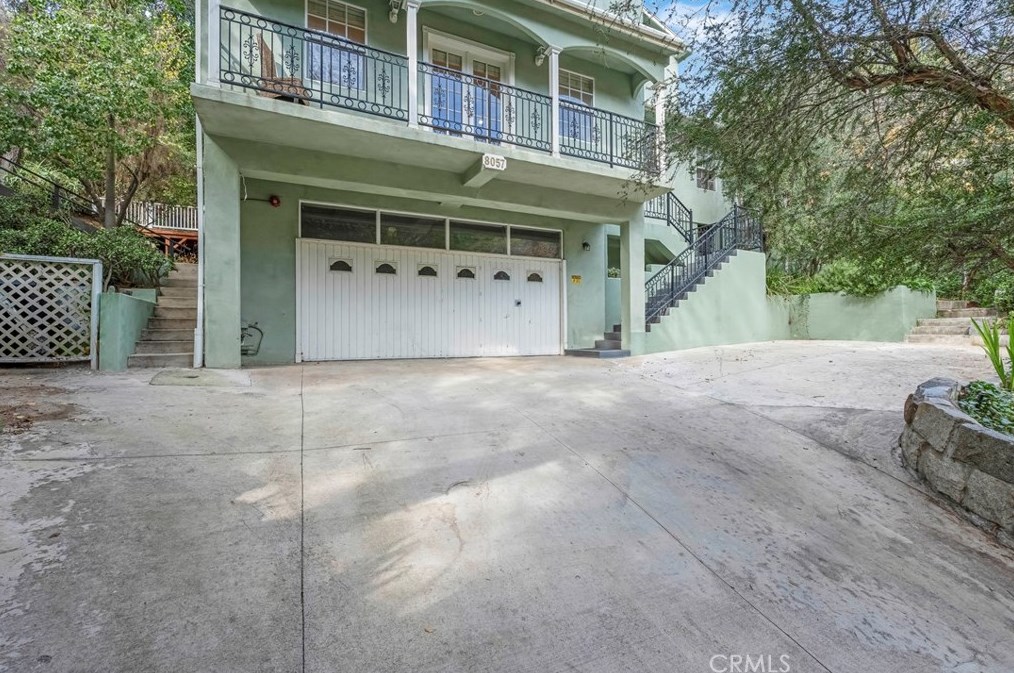 8057 Willow Glen Rd, Los Angeles CA  90046-1616 exterior