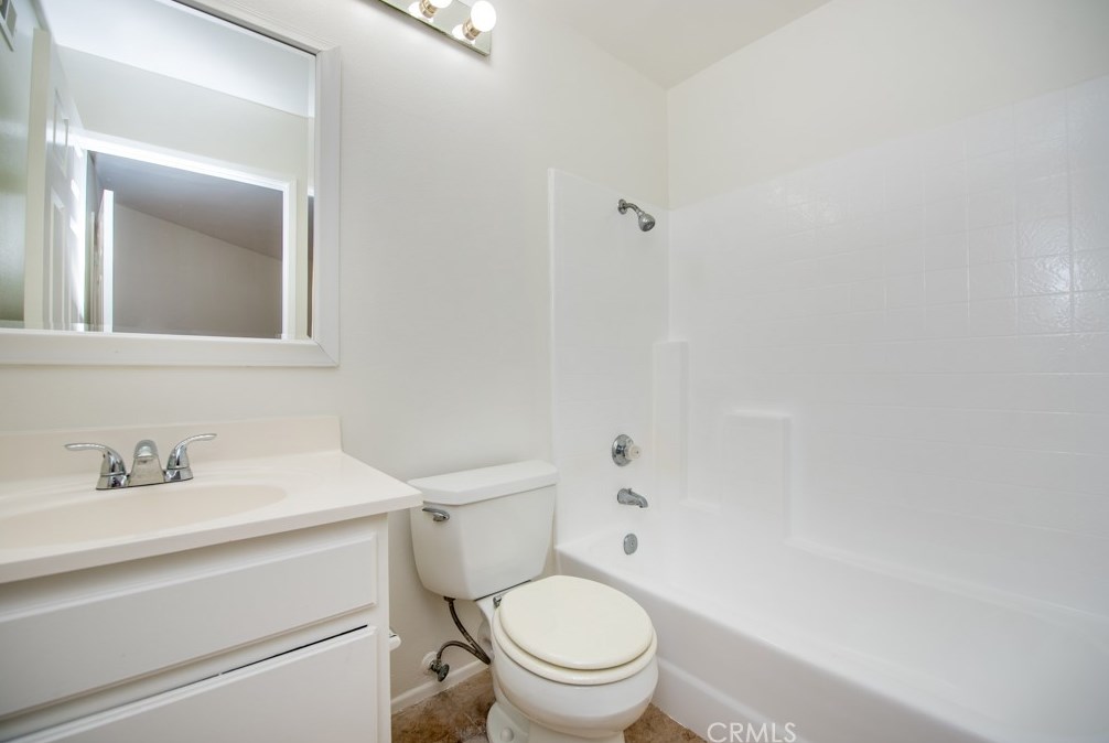 315 Coral Reef Dr, Huntington Beach CA  92648-3668 exterior
