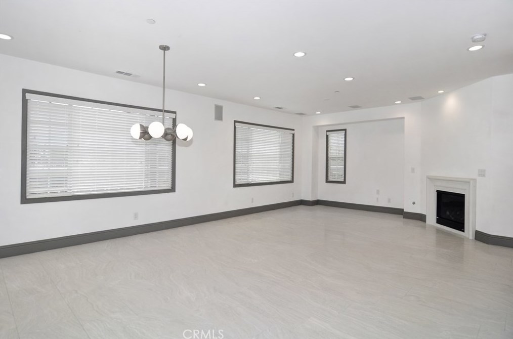 13722 Utt Dr, Tustin CA  92780-4515 exterior