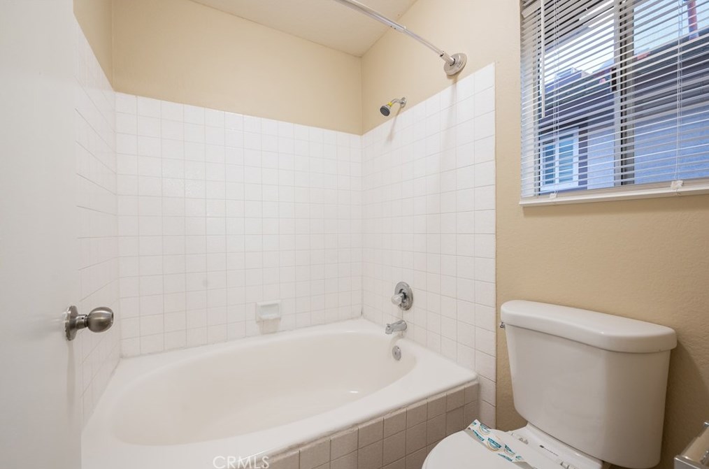 11991 Ocotillo Dr, Fontana CA  92337-2867 exterior