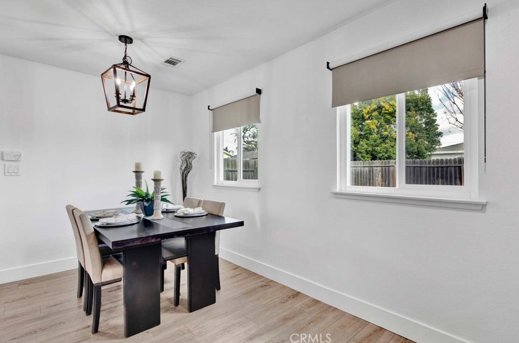 557 Rosalind Dr, Orange CA  92869-5107 exterior