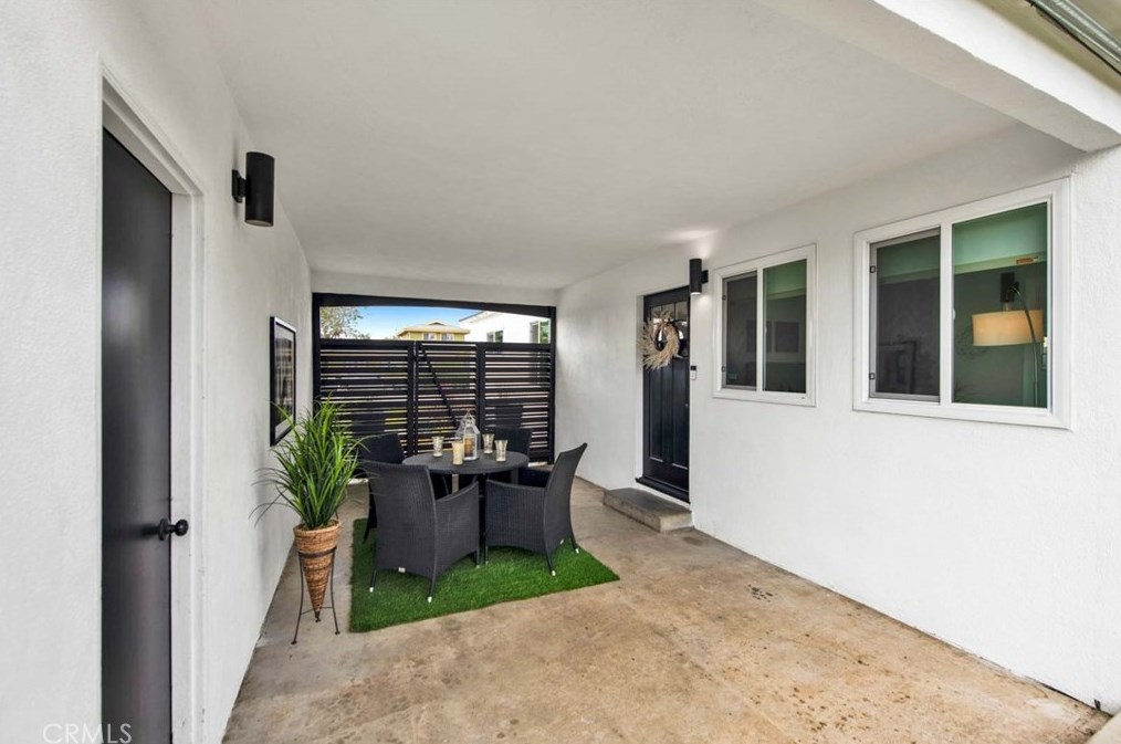 557 Rosalind Dr, Orange CA  92869-5107 exterior