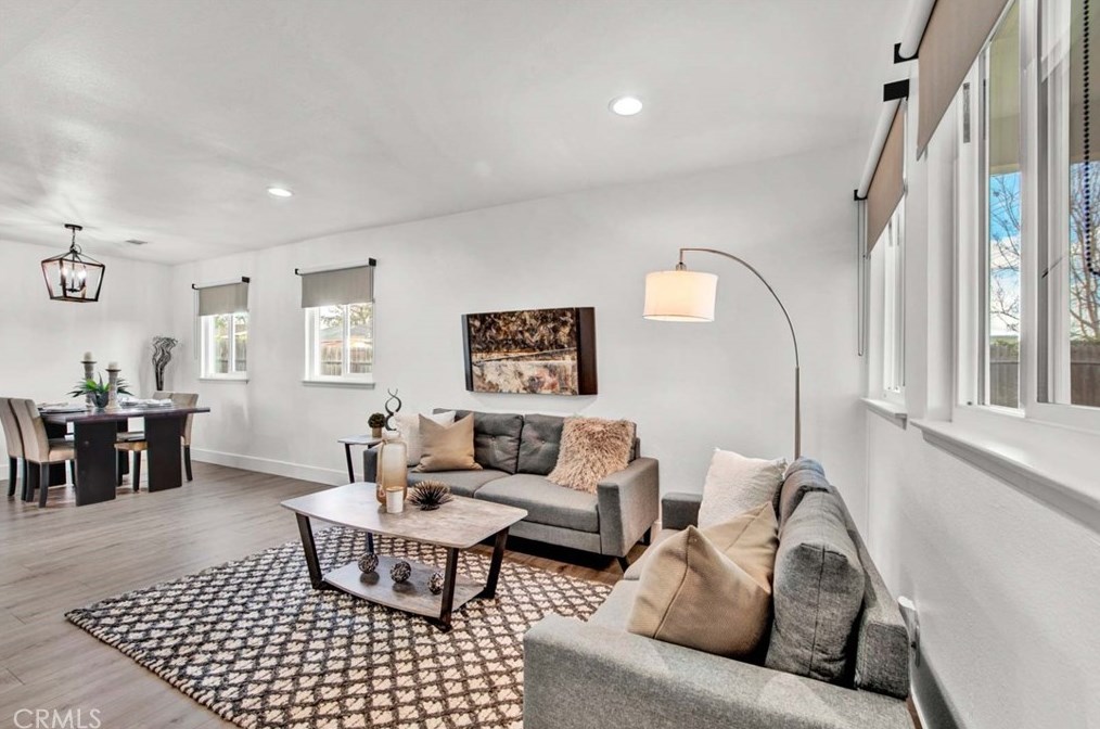 557 Rosalind Dr, Orange CA  92869-5107 exterior