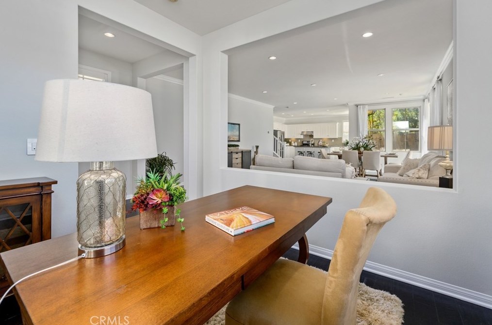 61 Serenity, Irvine CA  92618-1511 exterior