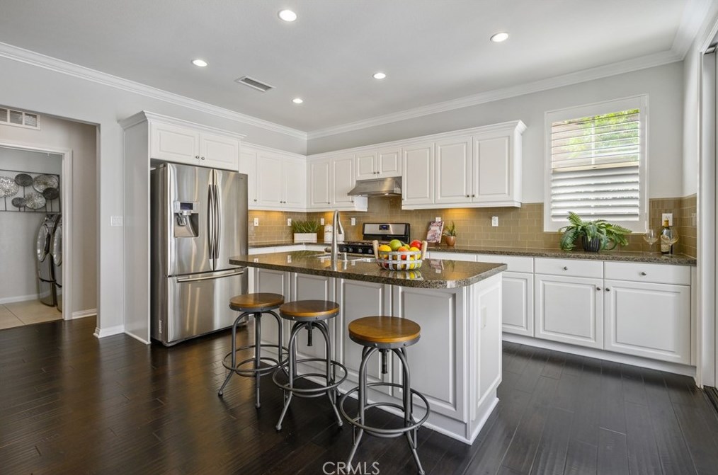 61 Serenity, Irvine CA  92618-1511 exterior