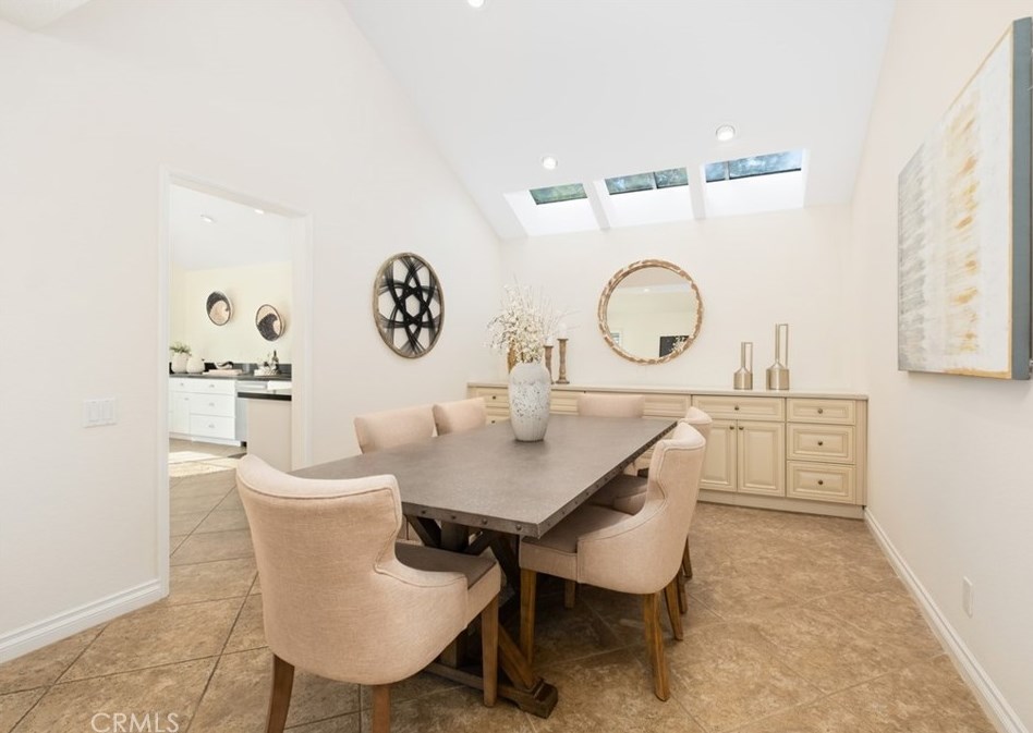 2 Malaquita, Trabuco Canyon CA  92679-4147 exterior
