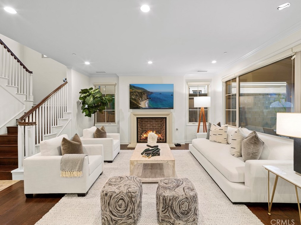 62 Livia, Irvine CA  92618-0102 exterior