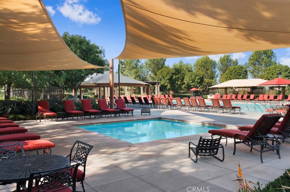 62 Livia, Irvine CA  92618-0102 exterior