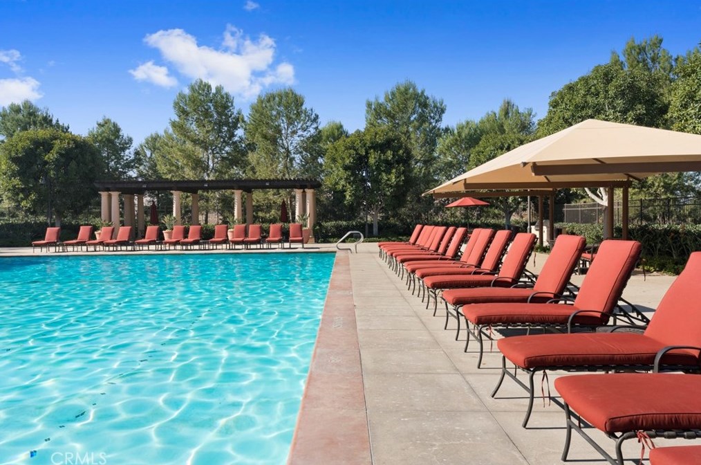 62 Livia, Irvine CA  92618-0102 exterior