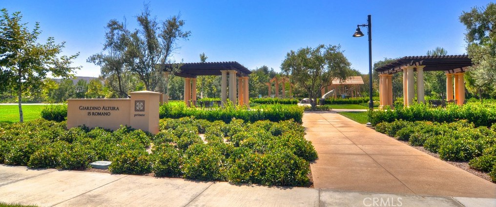 62 Livia, Irvine CA  92618-0102 exterior