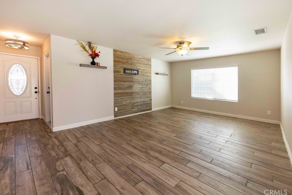 6818 Canoga Pl, Riverside CA  92504-2101 exterior