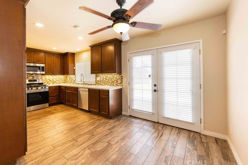 6818 Canoga Pl, Riverside CA  92504-2101 exterior