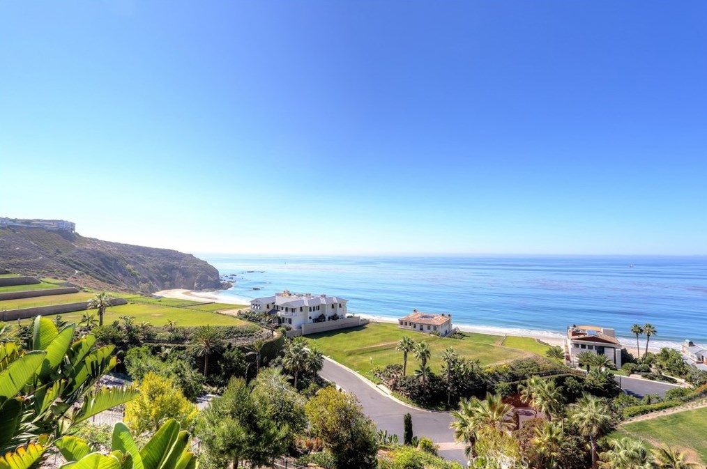 10 Daytona Dr, Laguna Beach CA  92677-5175 exterior