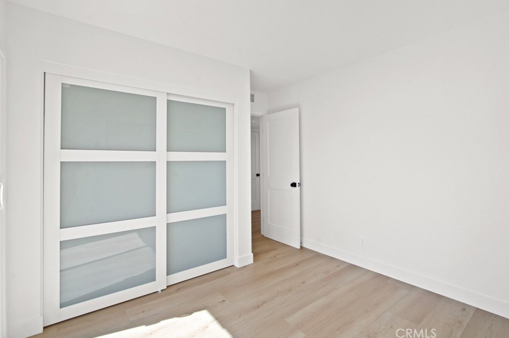 9361 Candlewood Dr, Huntington Beach CA  92646-4725 exterior