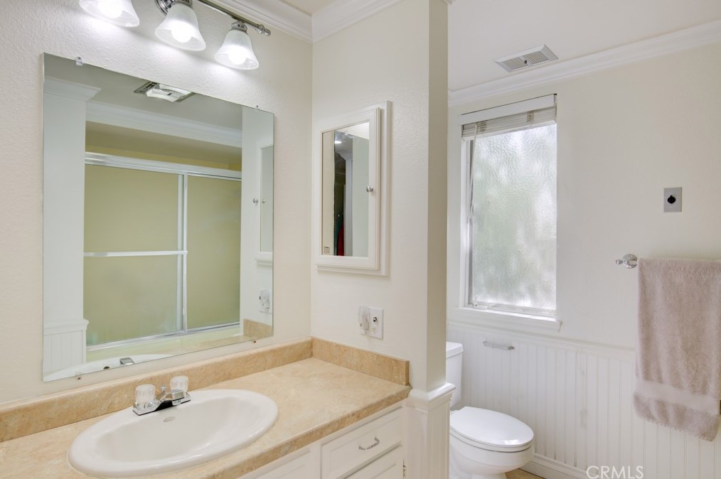 558 Avenida Sevilla, Laguna Beach CA  92637-4085 exterior