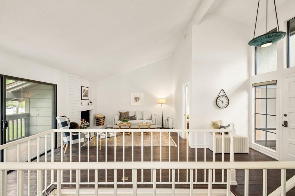 16 Montanas Sud, Irvine CA  exterior