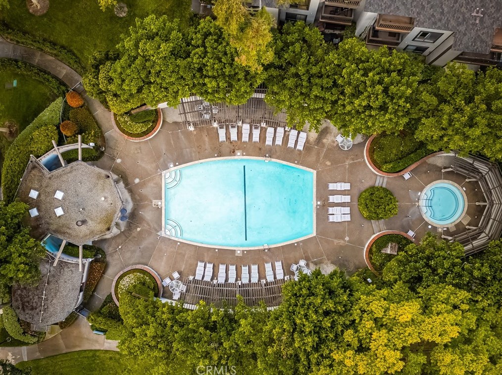 16 Montanas Sud, Irvine CA  exterior